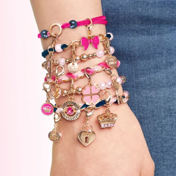 Набор для творчества "Браслеты украшены бархатами и жемчужинами" Juicy Couture Make it Real MR4417