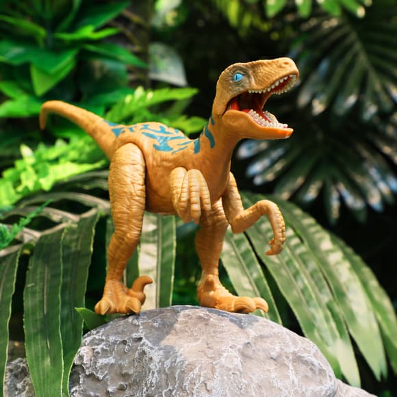 Интерактивная игрушка Dinos Unleashed серии Realistic S2 – Велоцираптор
