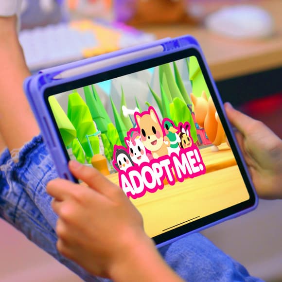 Мягкая игрушка-сюрприз в яйце Adopt ME! – Забавные зверюшки