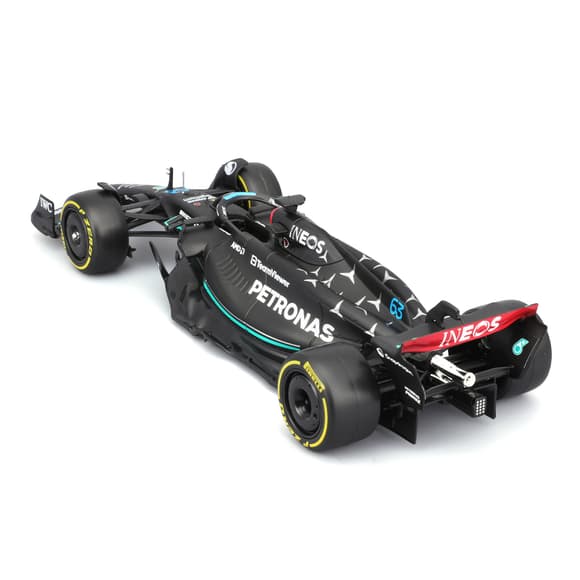 Автомодель з фігуркою - Mercedes-AMG F1 W14 E Performance (1:24)