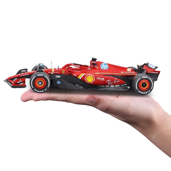 Автомодель з фігуркою – Ferrari SF-24 (2024) (1:24)