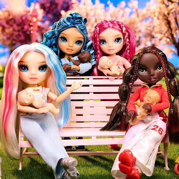 Ігровий набір з ляльками Rainbow High серії Junior High Babysitters — Амая