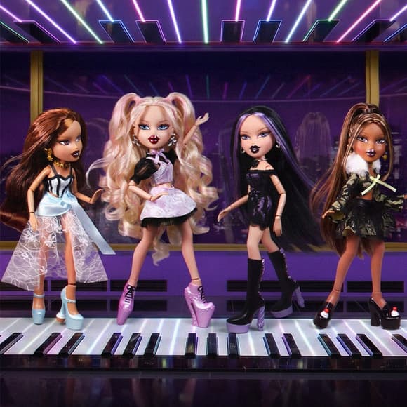 Игровой набор с куклой Bratz серии Stylin' Birthday — Хлоя