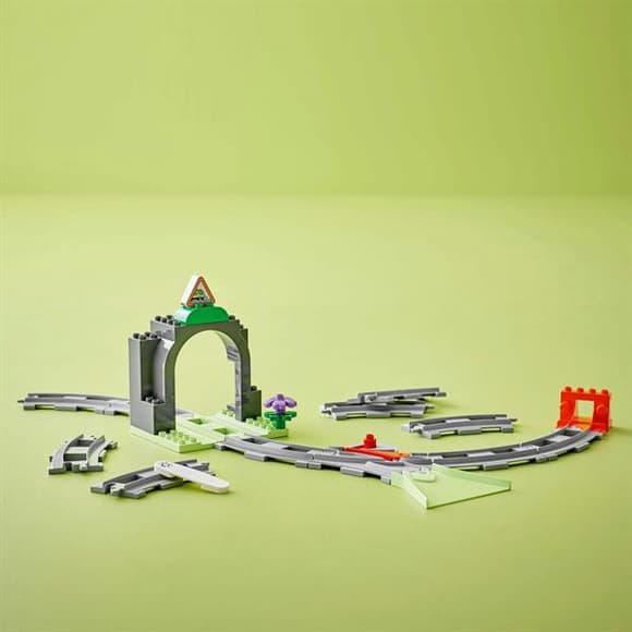 Конструктор LEGO DUPLO Залізничний тунель і колії дод. набір 20 деталей (10425)