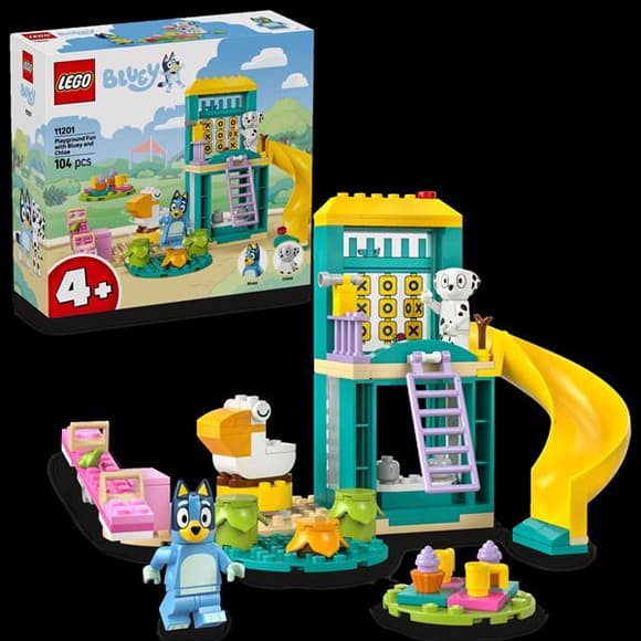 Конструктор LEGO Bluey Веселощі з Блуї та Хлоєю на ігровому майданчику 104 деталі (11201)