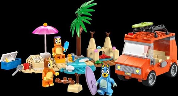 Конструктор LEGO Bluey Пляж і сімейна поїздка на автомобілі Блуї 133 деталі (11202)