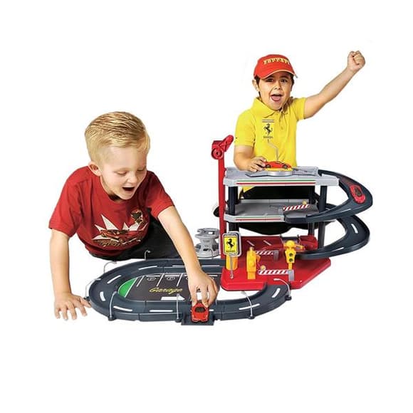 Автотрек Bburago Ferrari с гаражом 3 уровня 2 машинки 1:43 (18-31204)