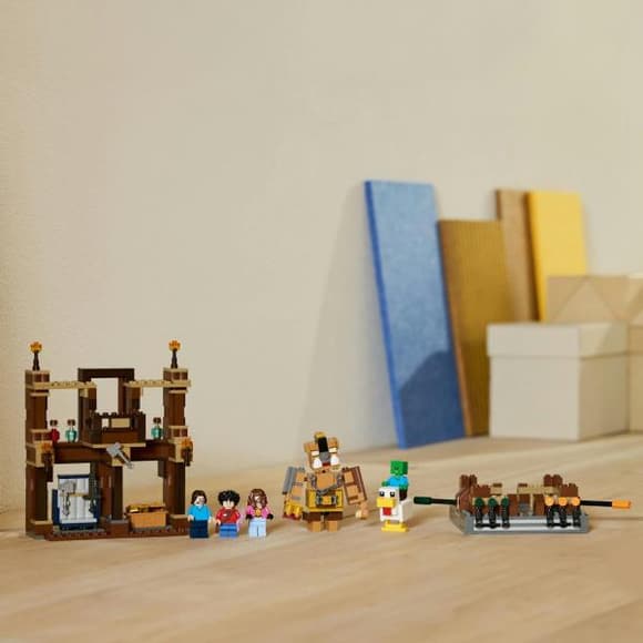 Конструктор LEGO Minecraft Бойцовский ринг в лесном имении 491 деталь (21272)