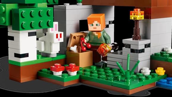 Конструктор LEGO® Minecraft® Приключение первой ночи Конструктор, 301 деталь (21593)