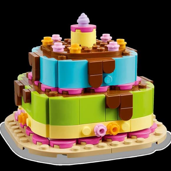 Конструктор LEGO® Торт на день рождения с украшениями, веселый подарочный набор, декор для стола, 219 деталей (40815)