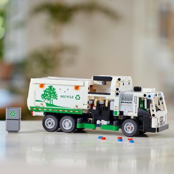 Конструктор LEGO Technic Мусоровоз Mack LR Electric 503 детали (42167)