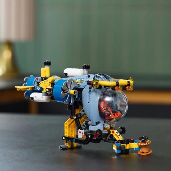 Конструктор LEGO Technic Глибоководний дослідницький підводний човен 413 деталей (42201)