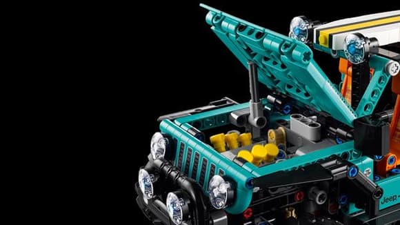 Конструктор LEGO® Technic Позашляховик Jeep® Wrangler Rubicon 723 деталі (42227)