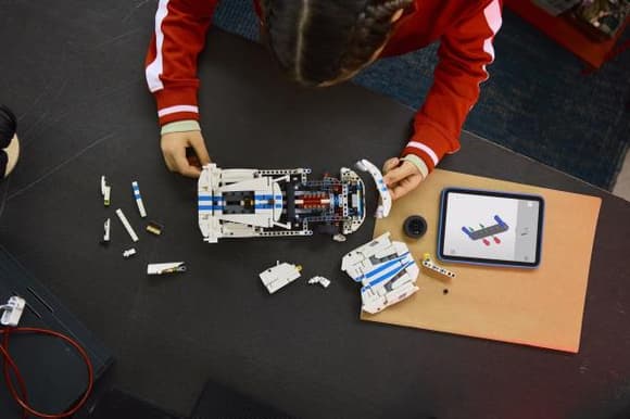 Конструктор Спорткар Dodge Viper GTS-R LEGO® Technic (42234)