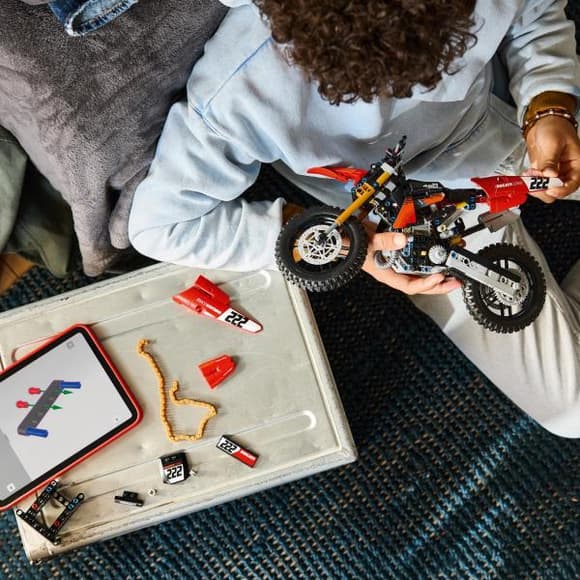 Конструктор LEGO® Technic Мотоцикл Ducati Desmo450 MX Factory (42238)