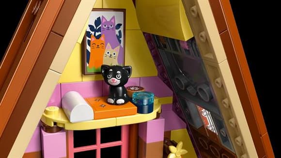 Конструктор LEGO® Friends Будиночок для кемпінгу на природі Іграшка, 295 деталей (42682)