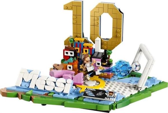 Конструктор LEGO® Editions Ліонель Мессі — найкращі моменти футбольних матчів, 500 деталей (43011)