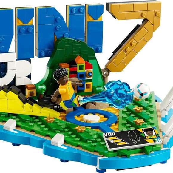 Конструктор LEGO® Editions Вінісіус Жуніор — найкращі моменти футбольних матчів, 510 деталей (43027)