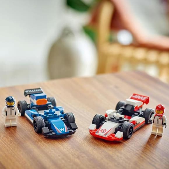 Конструктор LEGO City Автомобили для гонки F1 команд Williams Racing и Haas F1, 92 детали (60464)