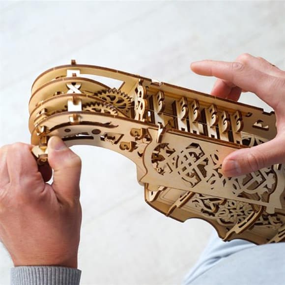 Деревянный механический 3D конструктор Ugears Харди-Гарди (70030)