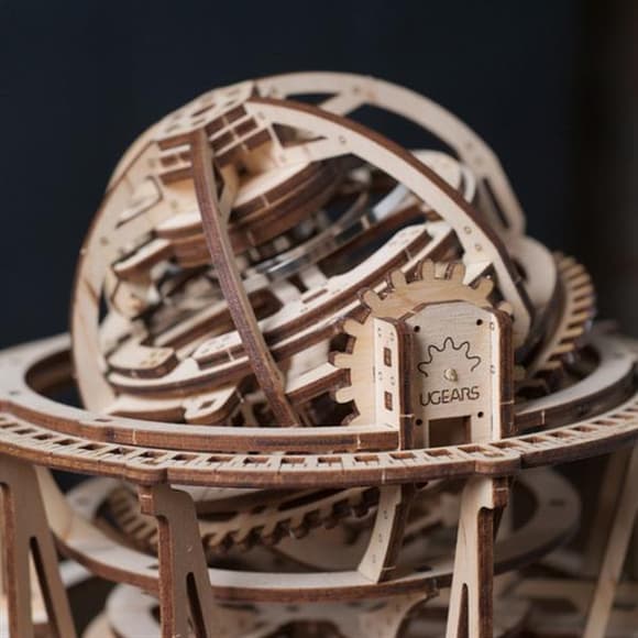 Деревянный механический 3D конструктор Ugears Астрономичные часы с турбийоном (70162)