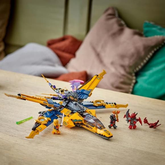Конструктор LEGO NINJAGO Суперштормовий реактивний літак Рас та Арін 510 деталей (71833)