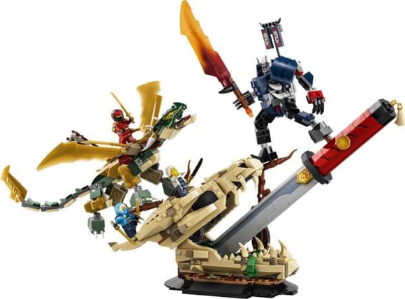 Конструктор LEGO® NINJAGO® Битва у черепа Дракона с мечом, 1016 деталей (71871)