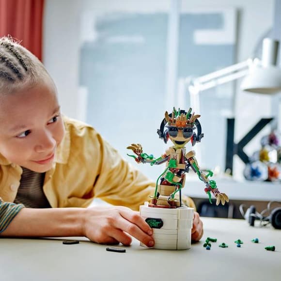 Конструктор LEGO Super Heroes Танцюючий Ґрут 459 деталей (76297)