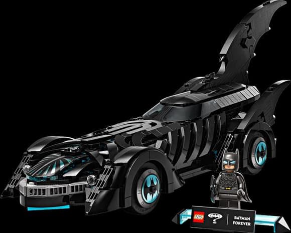 Конструктор LEGO Super Heroes Бетмен назавжди Бетмобіль 909 деталей (76304)