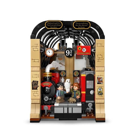Конструктор LEGO Harry Potter Бук нук Хогвартский экспресс 832 детали (76450)