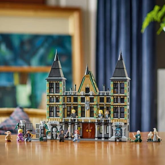 Конструктор LEGO Harry Potter Имение семьи Малфой 1601 деталь (76453)