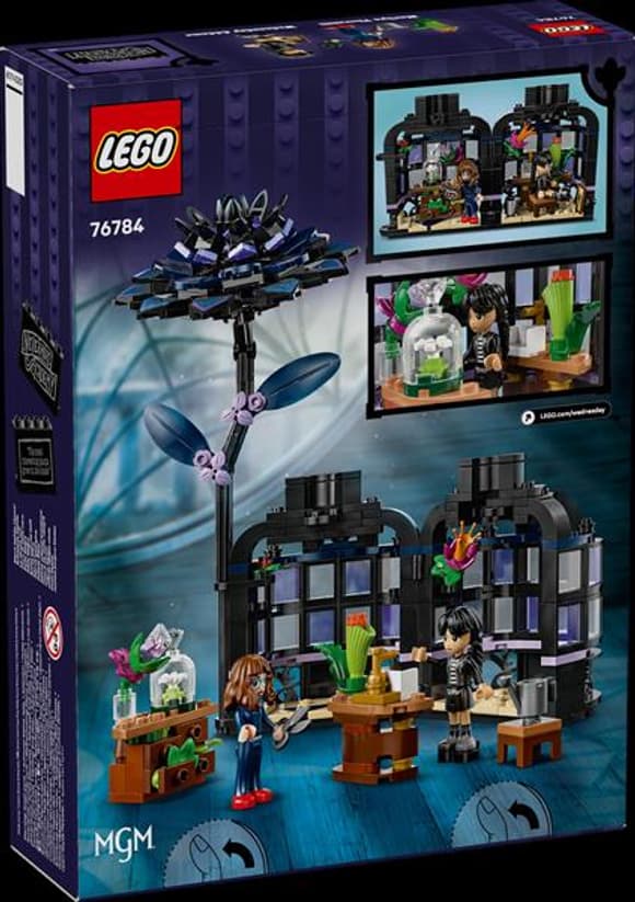 Конструктор LEGO Wednesday Цветок черной георгины 358 деталей (76784)