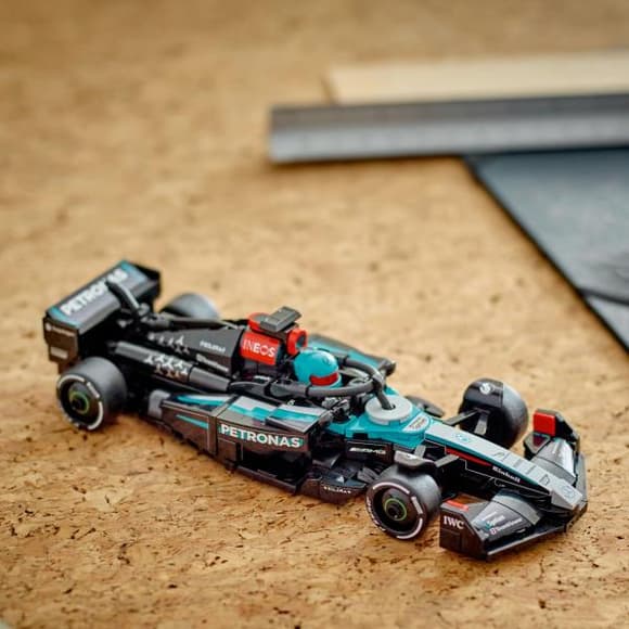 Конструктор LEGO Speed Champions Гоночный автомобиль Mercedes-AMG F1 W15, 267 деталей (77244)