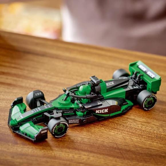 Конструктор LEGO Speed Champions Гоночный автомобиль KICK Sauber F1 Team C44, 259 деталей (77247)
