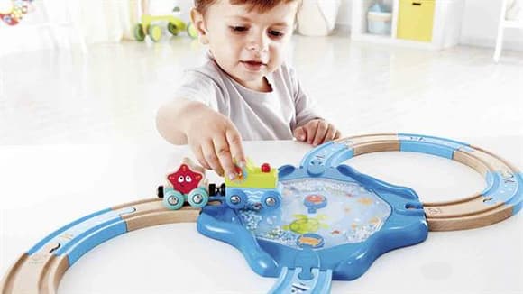 Игрушечная железная дорога Hape Подводный мир 15 эл. (E3827)